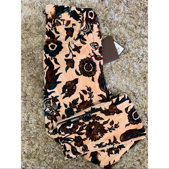 Louis Vuitton Ladies Pants - Picture 4 of 5